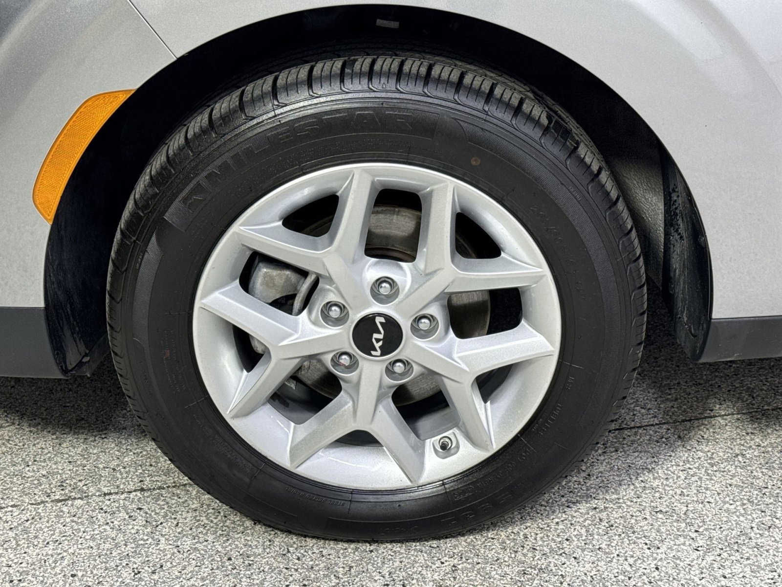 Used 2024 Kia Soul LX w/ Option Group 015 image 16