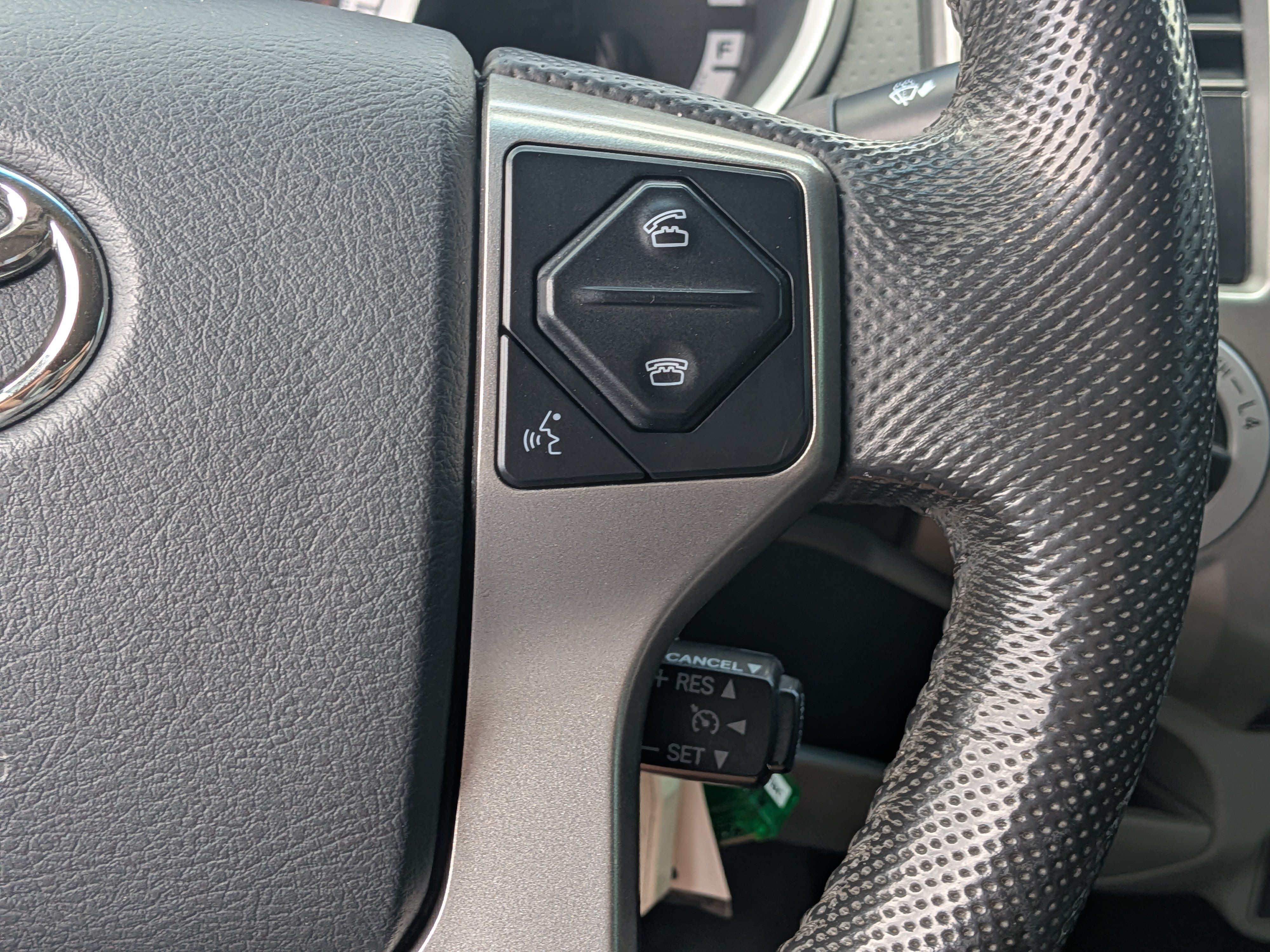 Used 2015 Toyota Tacoma 4x4 Double Cab w/ TRD Sport Package image 24