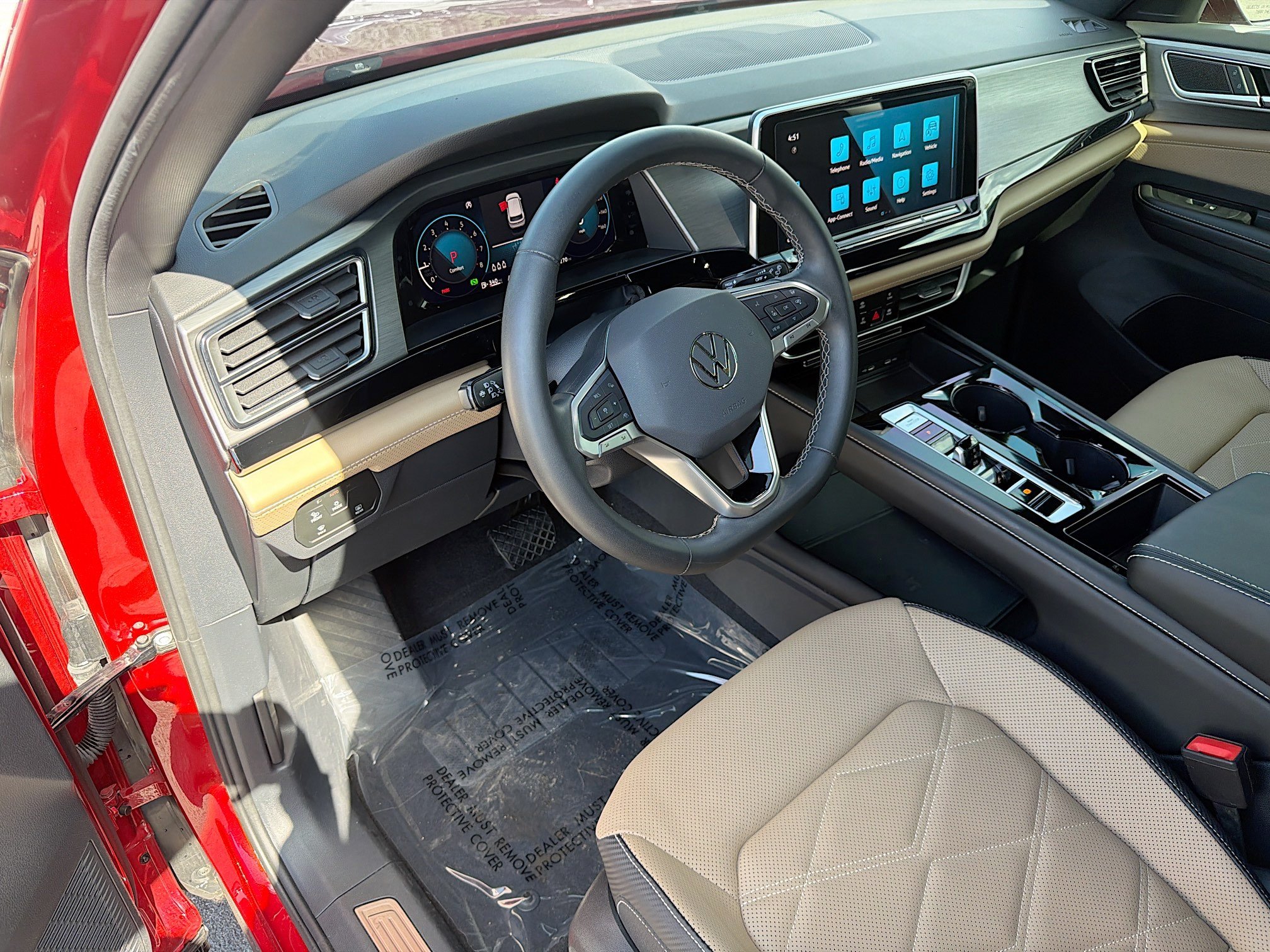 Used 2024 Volkswagen Atlas Cross Sport SE w/ Panoramic Sunroof Package FWD image 25