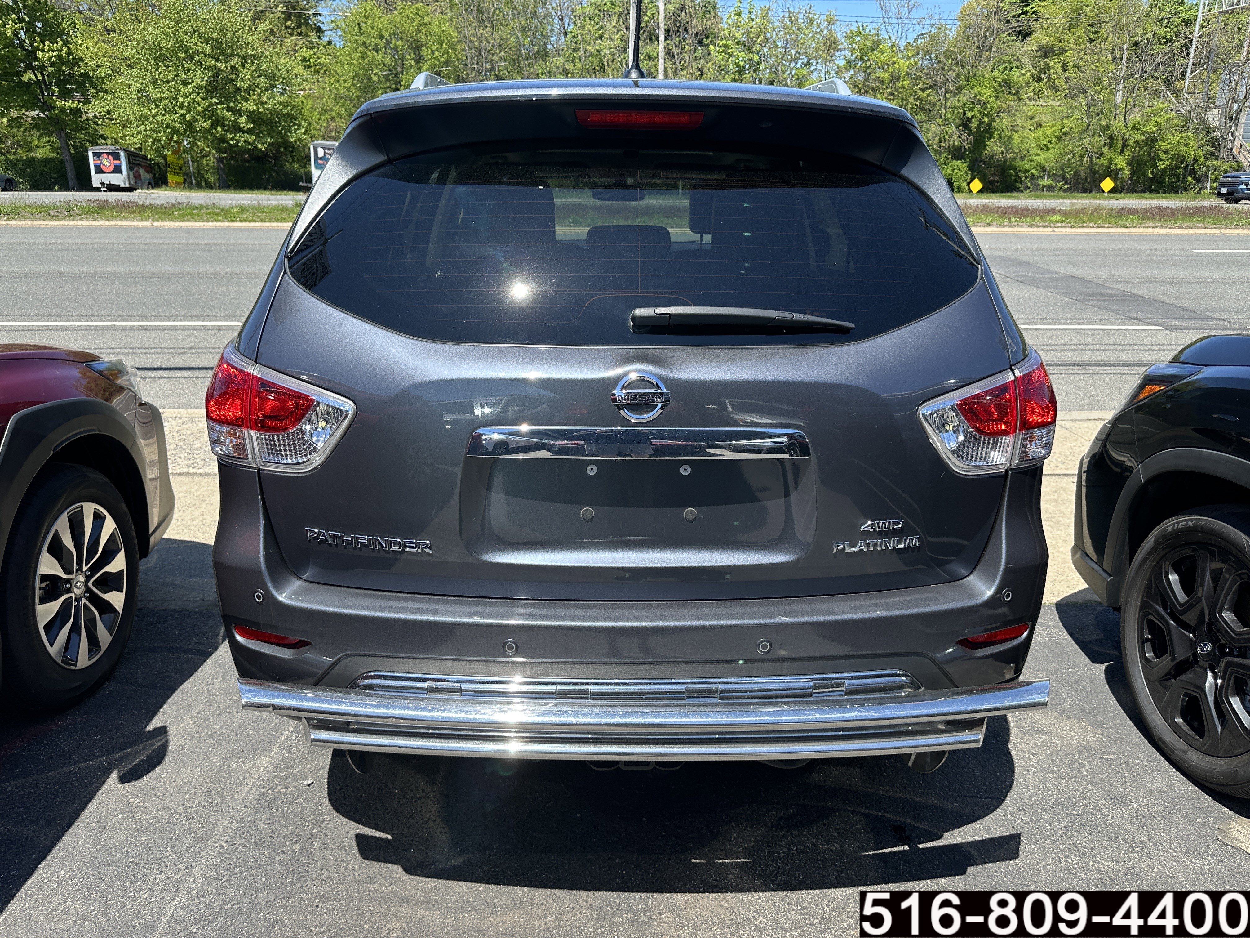 Used 2013 Nissan Pathfinder Platinum w/ Platinum Premium Pkg AWD/4WD image 6