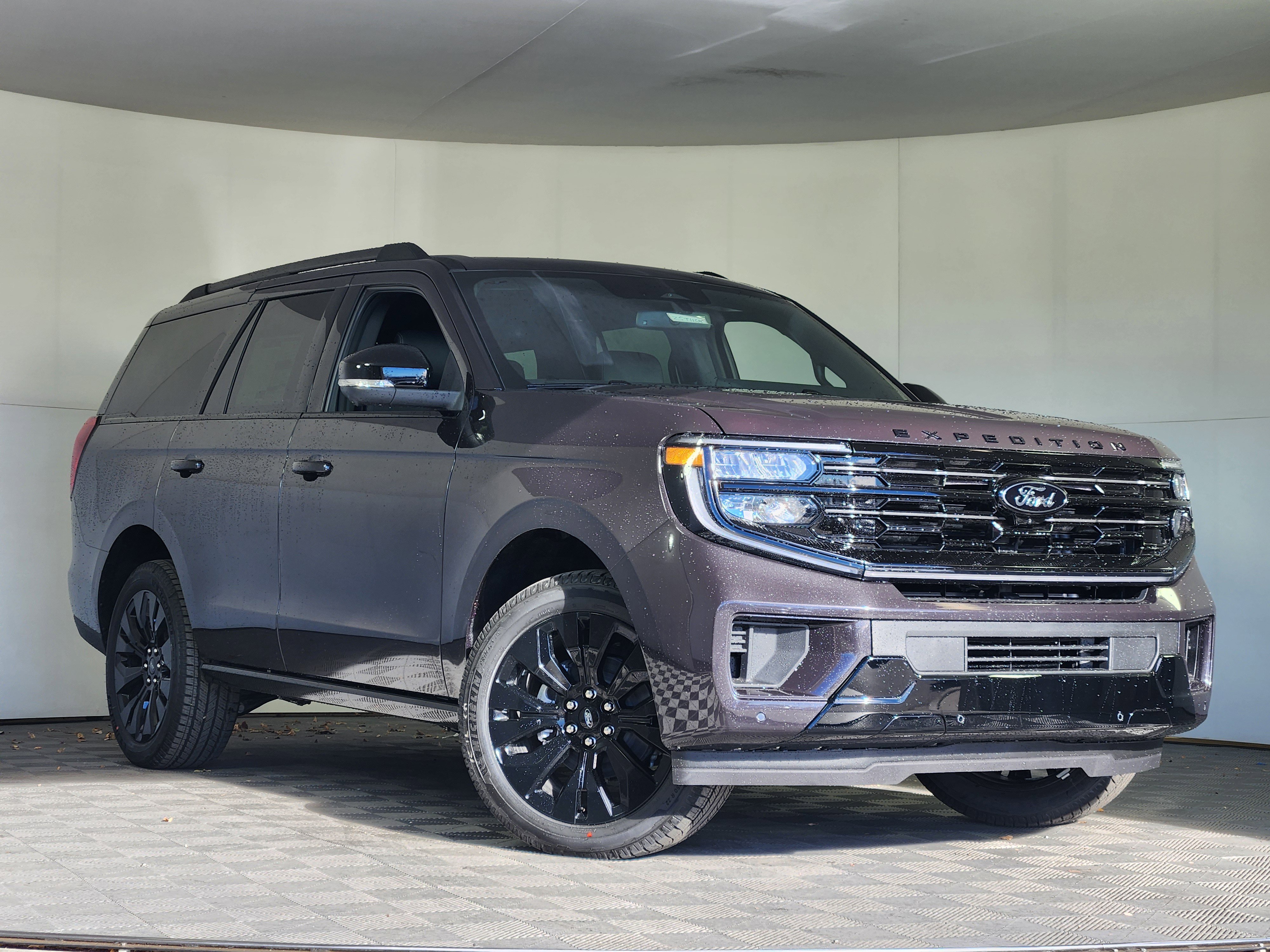 New 2025 Ford Expedition Platinum w/ Stealth Appearance Package image 1