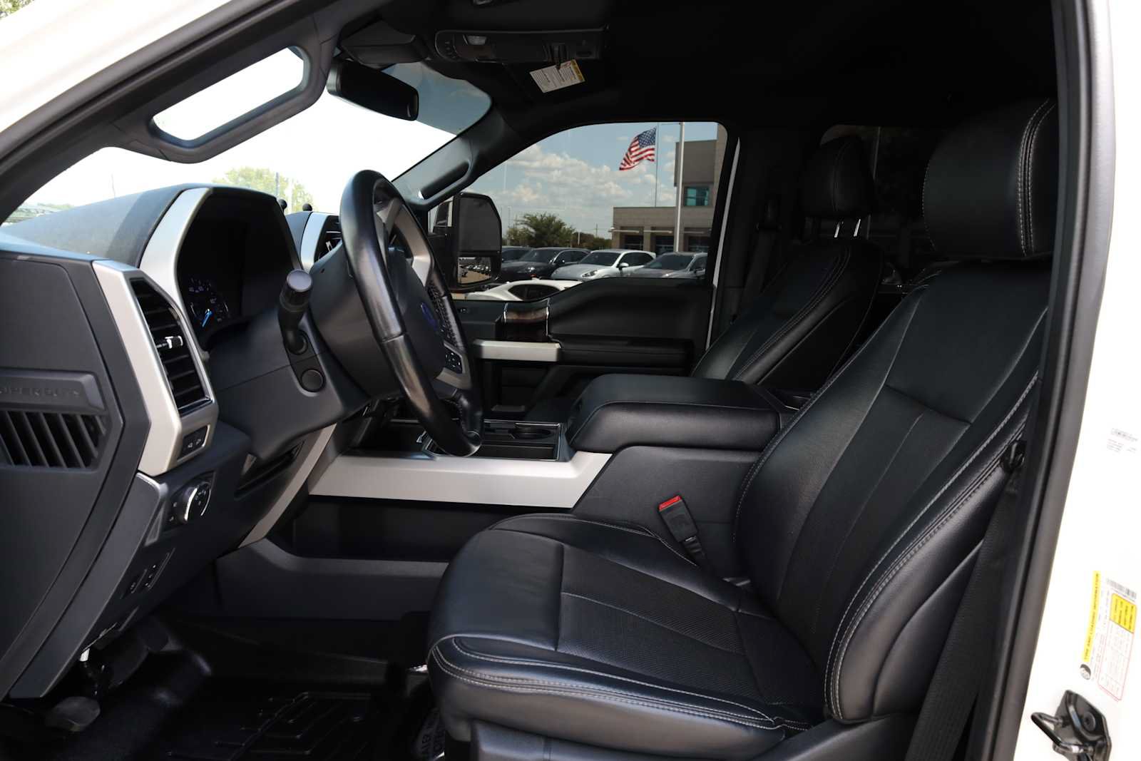 Used 2022 Ford F250 Lariat w/ Lariat Ultimate Package AWD/4WD image 4