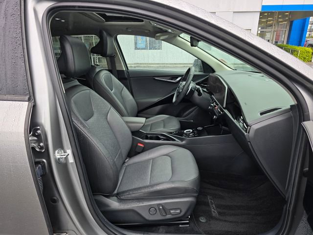 Certified 2023 Kia Niro Wave w/ Wave Preserve Package FWD image 13