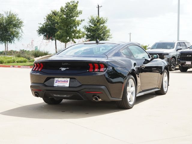 Used 2026 Ford Mustang Premium RWD image 9