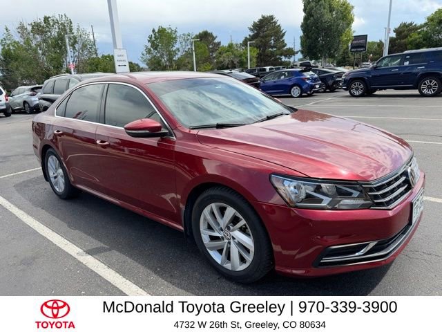 Used 2018 Volkswagen Passat 2.0T SE FWD image 3