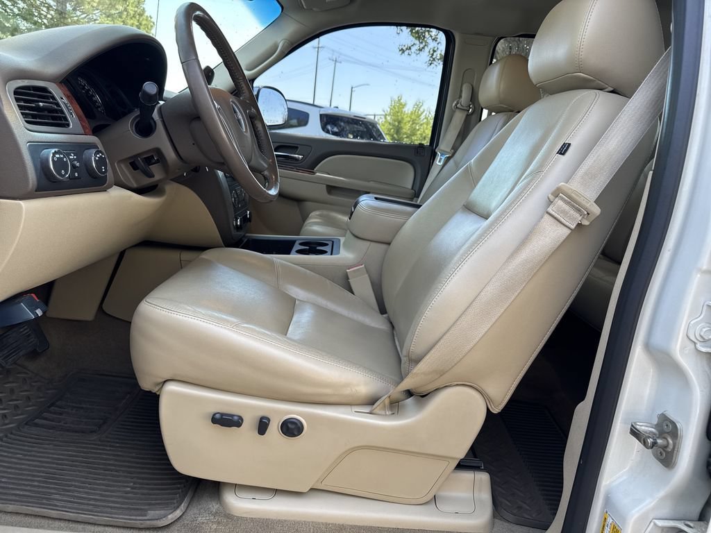 Used 2013 GMC Sierra 1500 SLT w/ SLT White Diamond Edition AWD/4WD image 10