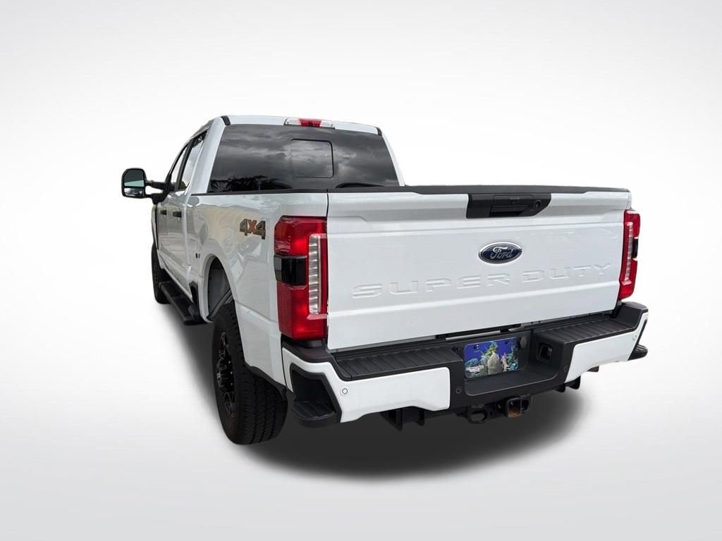 Used 2024 Ford F250 XL w/ STX Appearance Package AWD/4WD image 6
