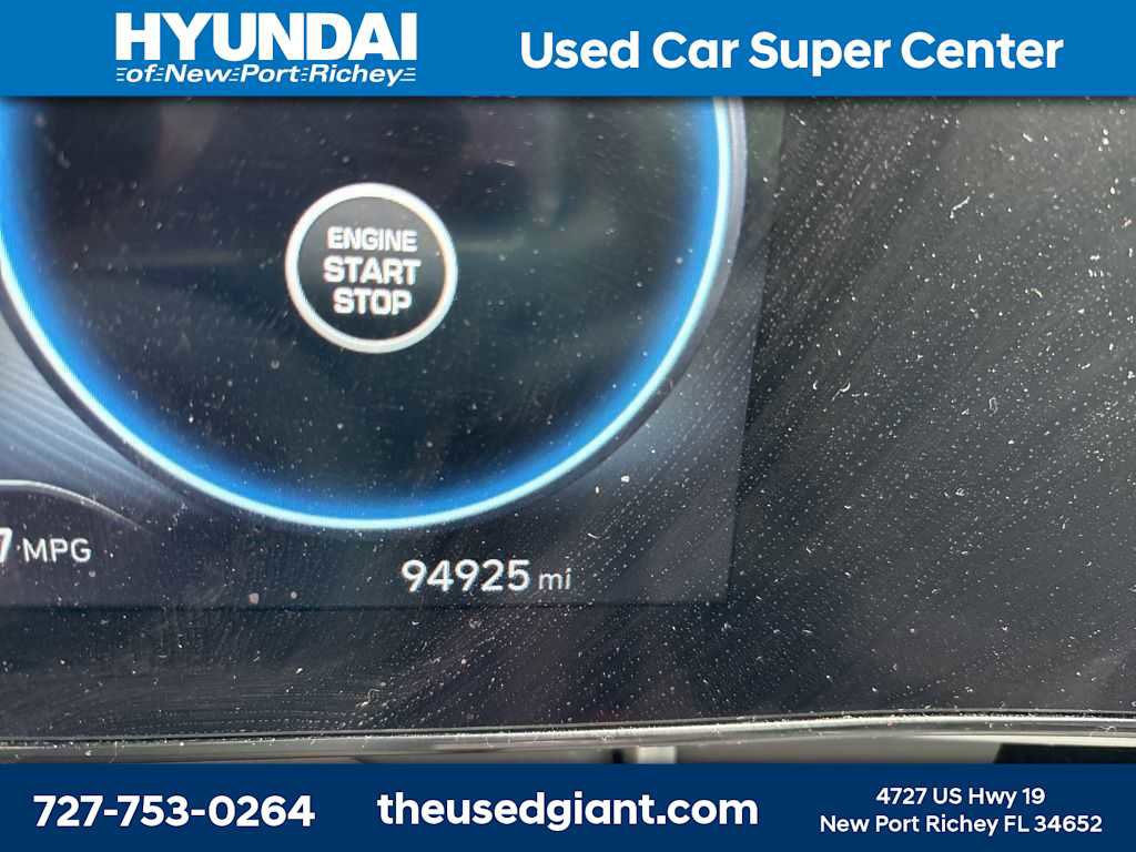 Used 2023 Hyundai Elantra SEL w/ Convenience Package image 11