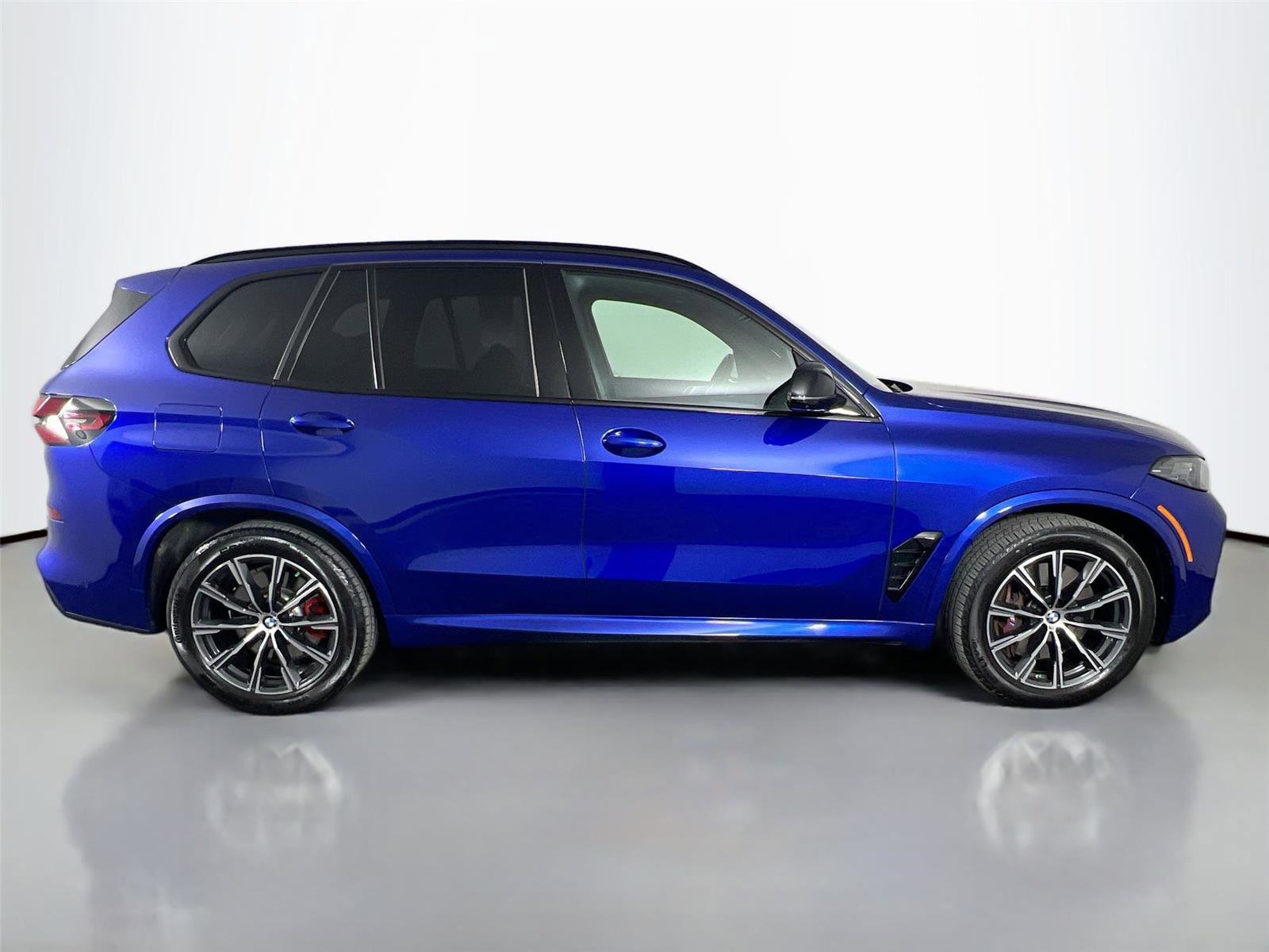 Used 2024 BMW X5 M60i image 7