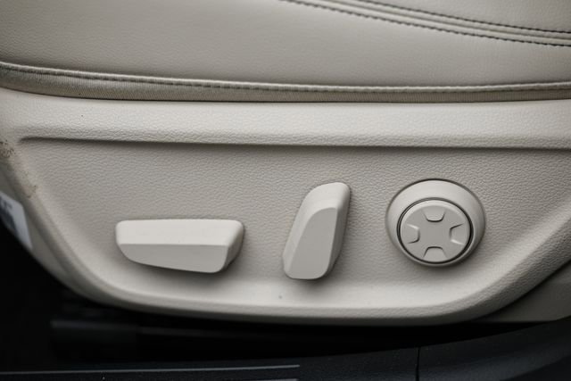 New 2026 Genesis G70 2.5T image 24