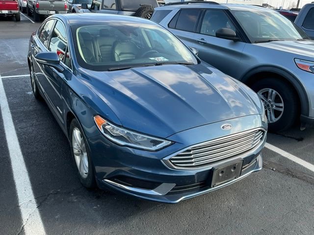Used 2018 Ford Fusion SE w/ Equipment Group 602A image 3