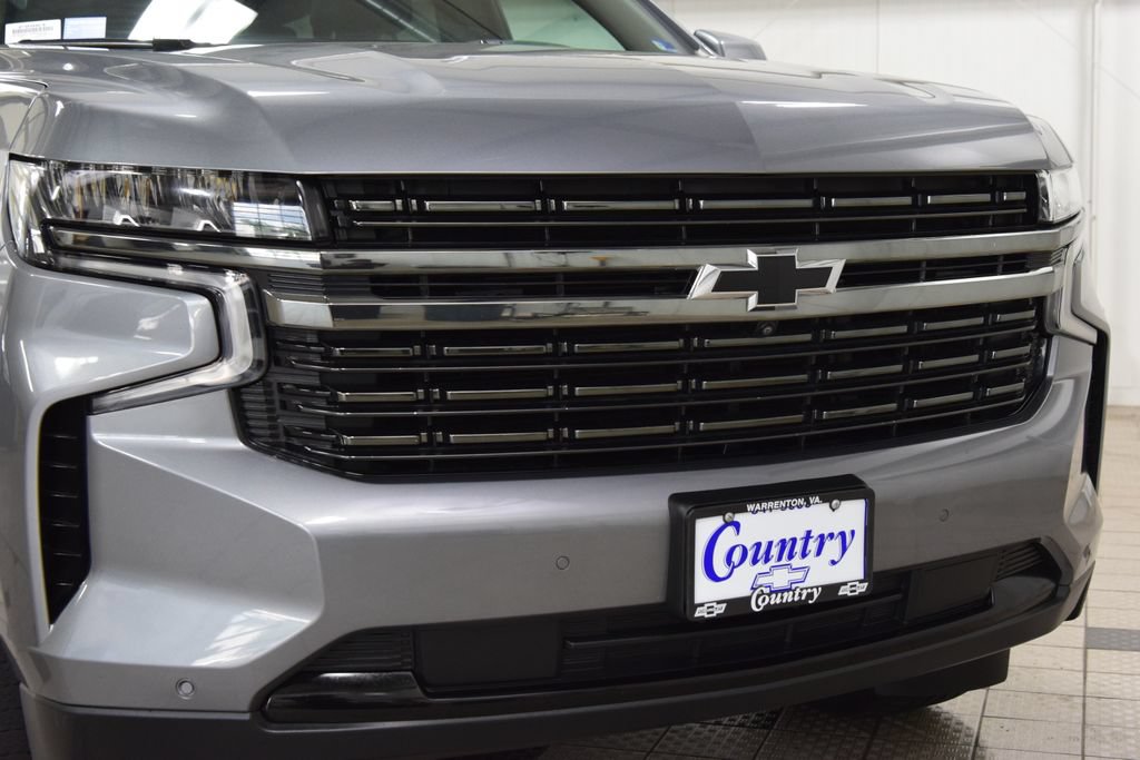 Used 2022 Chevrolet Tahoe RST w/ Sport Performance Package AWD/4WD image 13