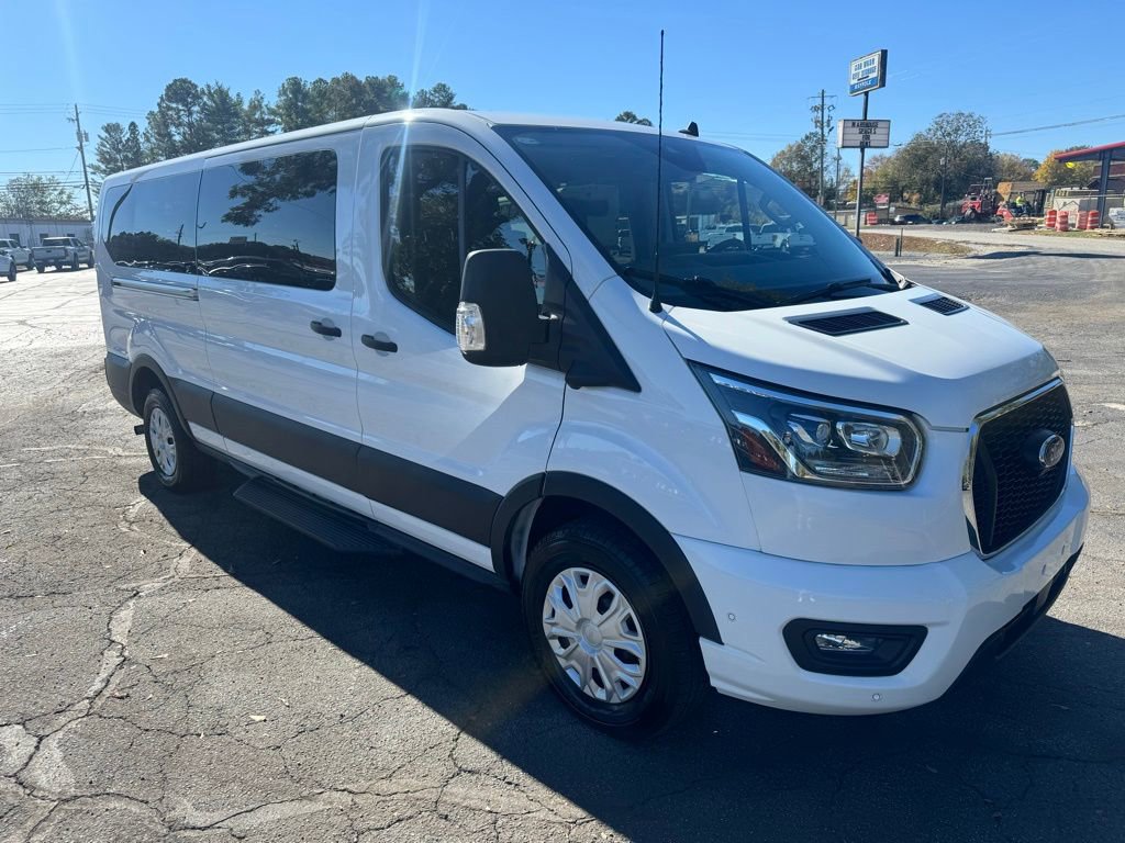 Used 2023 Ford Transit 350 XLT RWD image 8