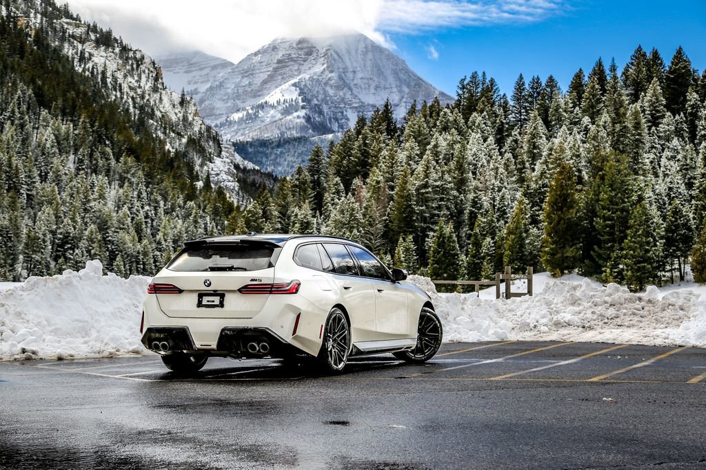 New 2026 BMW M5 Touring image 10