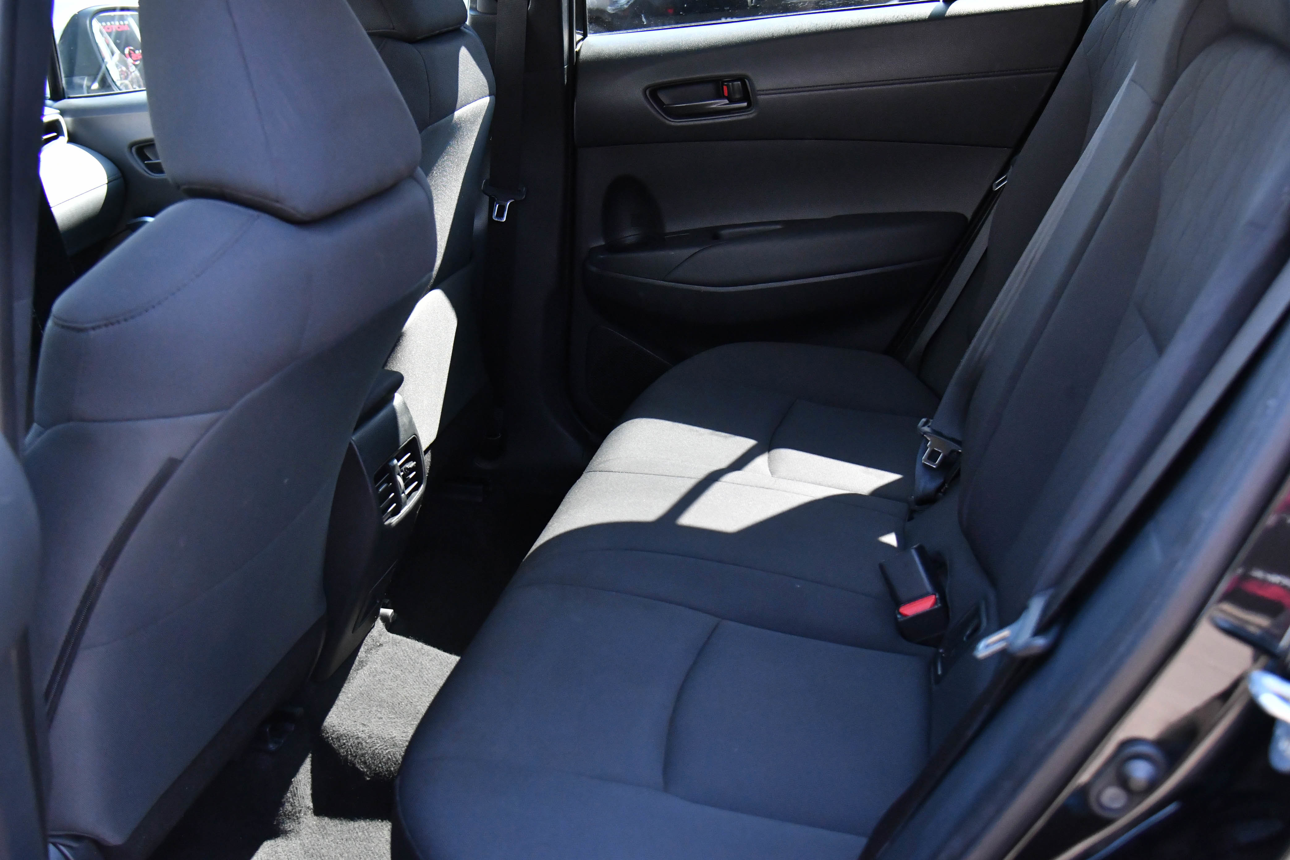 Used 2023 Toyota Corolla Cross LE image 37