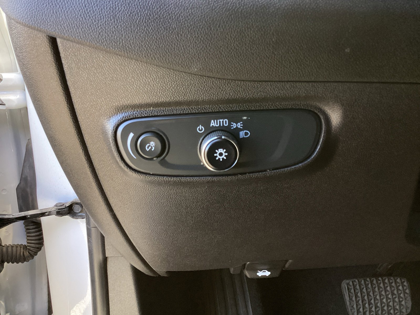 Used 2023 Chevrolet Equinox RS image 32