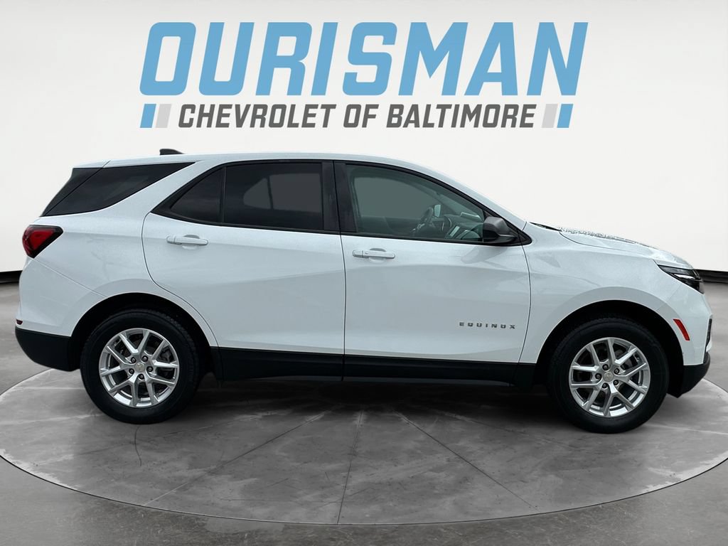 Used 2024 Chevrolet Equinox LS w/ LS Convenience Package AWD/4WD image 7