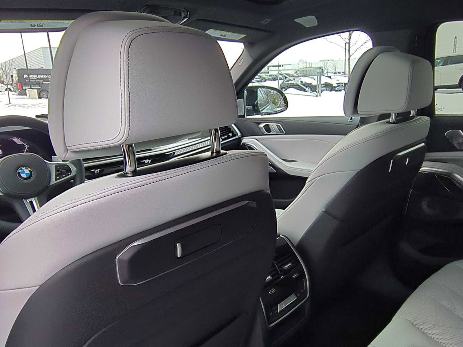 New 2026 BMW X6 M60i image 18