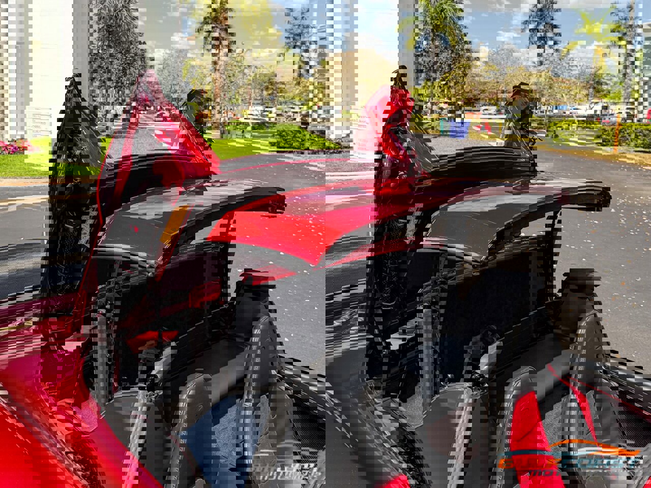 Used 2015 McLaren 650S Spider image 74