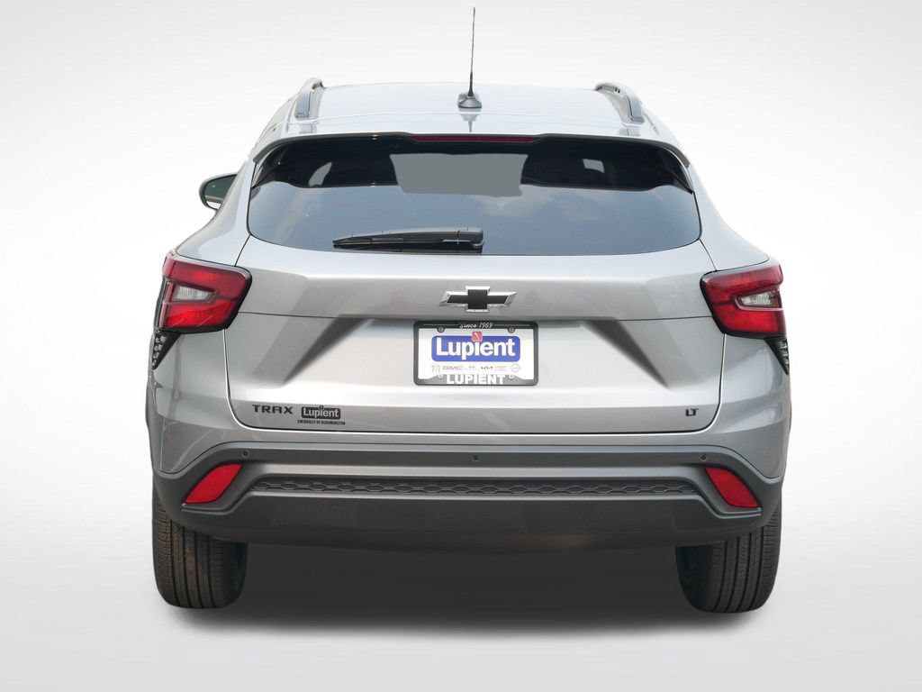New 2026 Chevrolet Trax LT w/ Driver Confidence Package FWD image 4