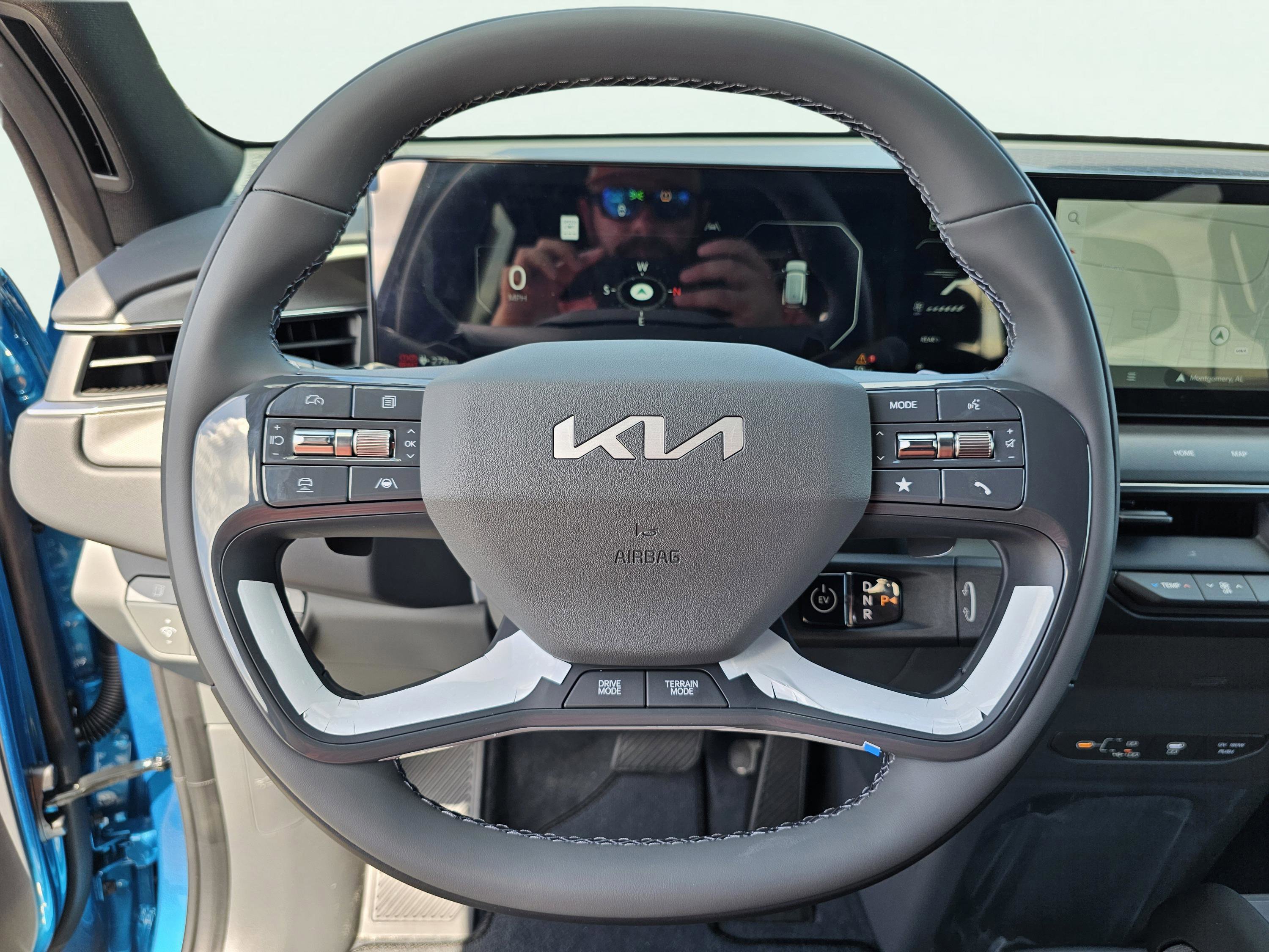 New 2026 Kia EV9 Land w/ Nightfall Edition Package image 15