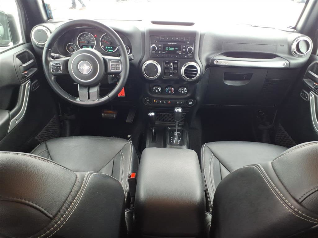 Used 2018 Jeep Wrangler Unlimited Sahara w/ Connectivity Group image 10