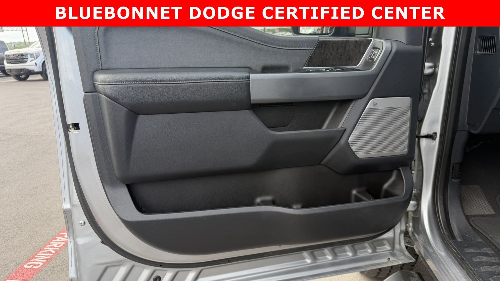 Used 2024 Ford F250 Lariat w/ Lariat Ultimate Package AWD/4WD image 9