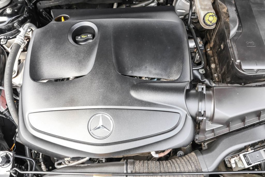 Used 2018 Mercedes-Benz GLA 250 4MATIC image 38