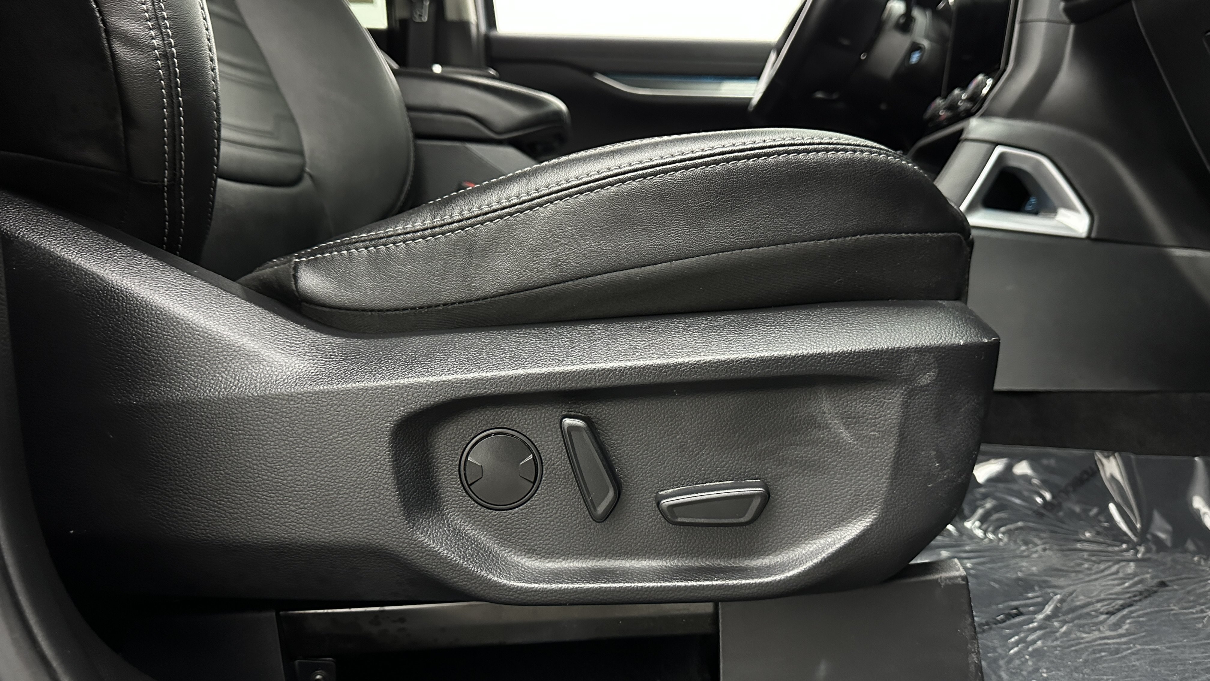 Used 2024 Ford Ranger Lariat AWD/4WD image 41