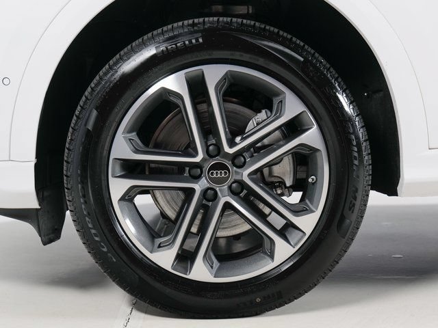 Certified 2025 Audi Q5 Premium w/ Convenience Package AWD/4WD image 33
