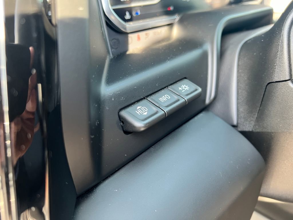 Used 2023 GMC Sierra 1500 AT4 w/ AT4 Premium Package image 32