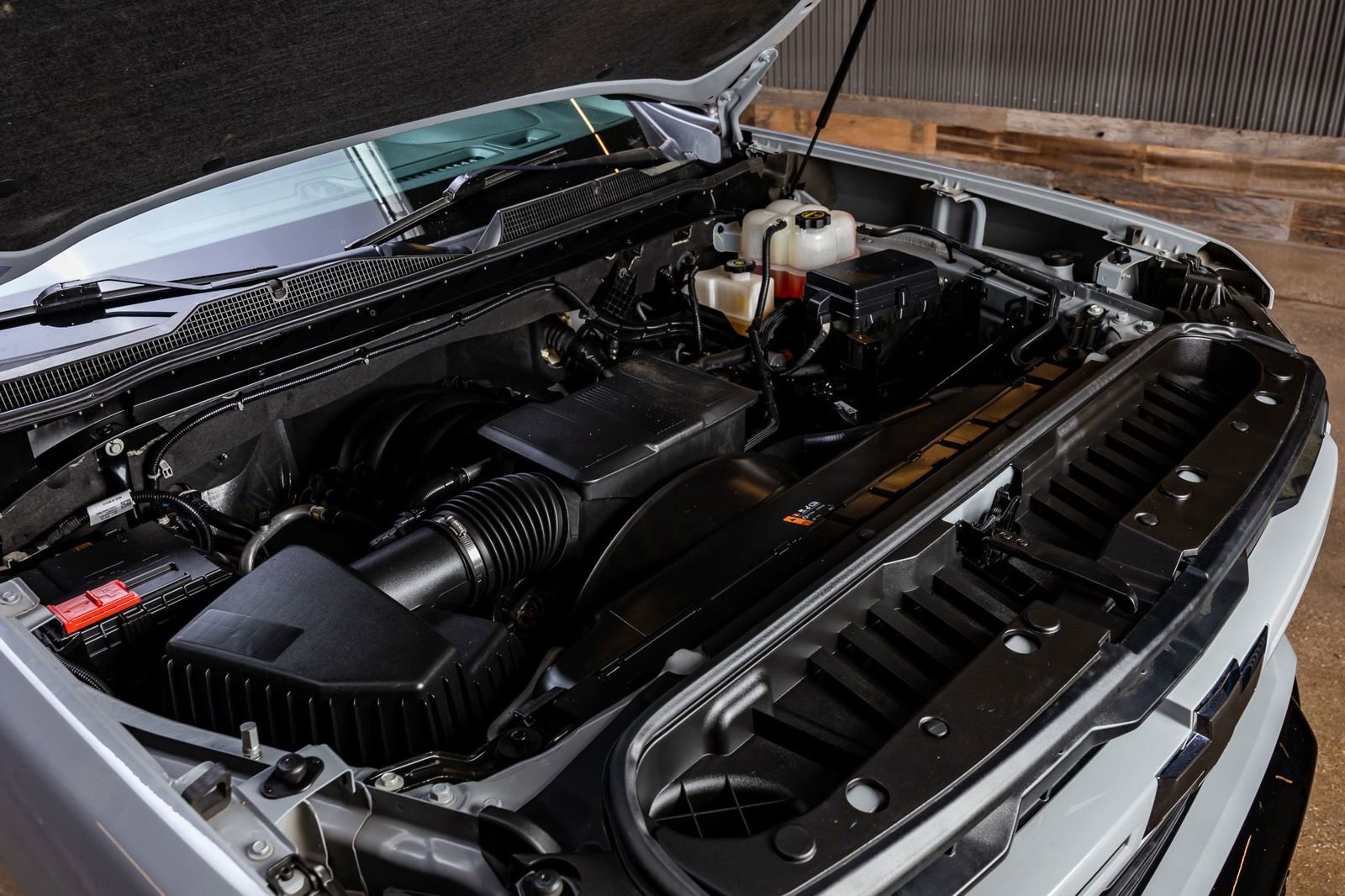 Used 2025 Chevrolet Silverado 2500 Custom w/ Custom Value Package image 40