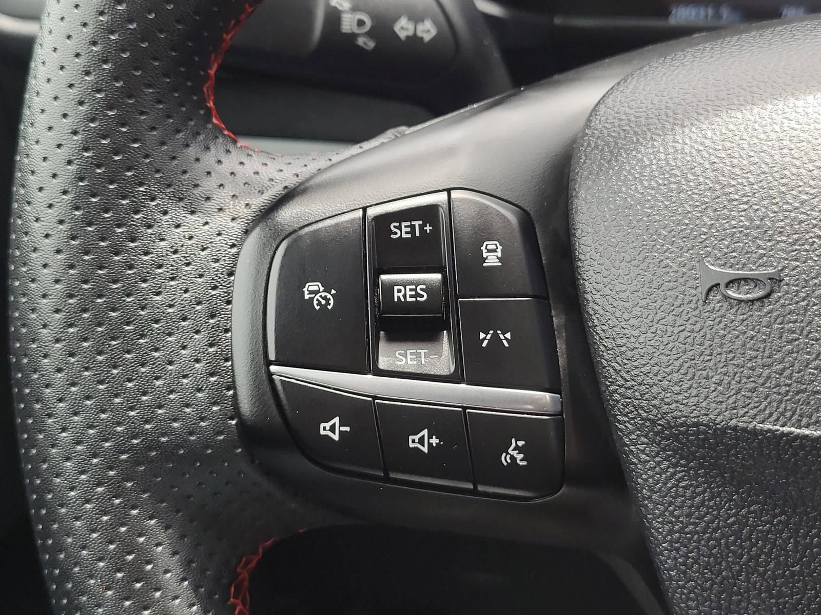 Used 2023 Ford Escape ST-Line w/ Tech Pack #1 FWD image 32