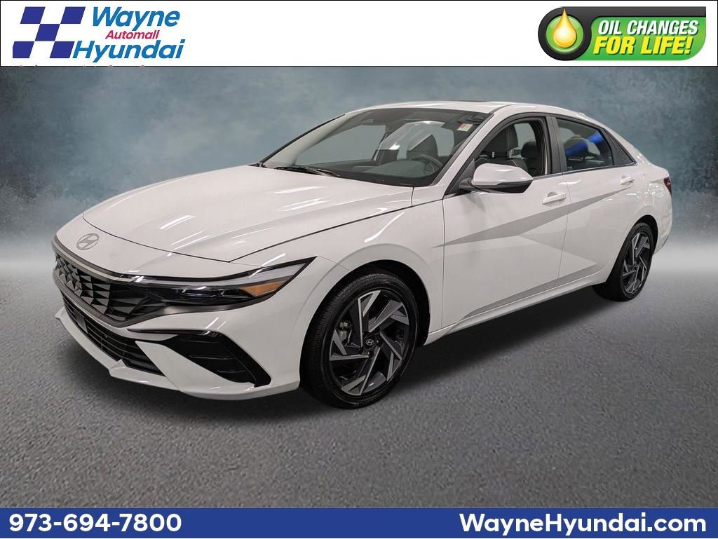 Used 2025 Hyundai Elantra Limited