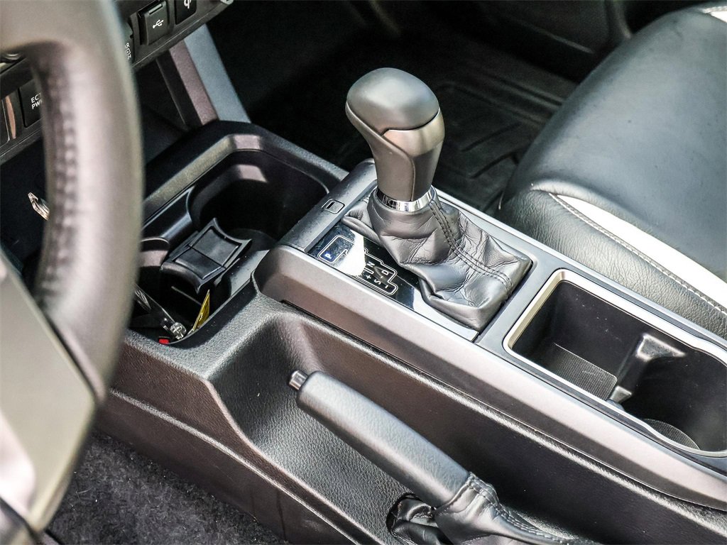 Used 2021 Toyota Tacoma TRD Off-Road image 29