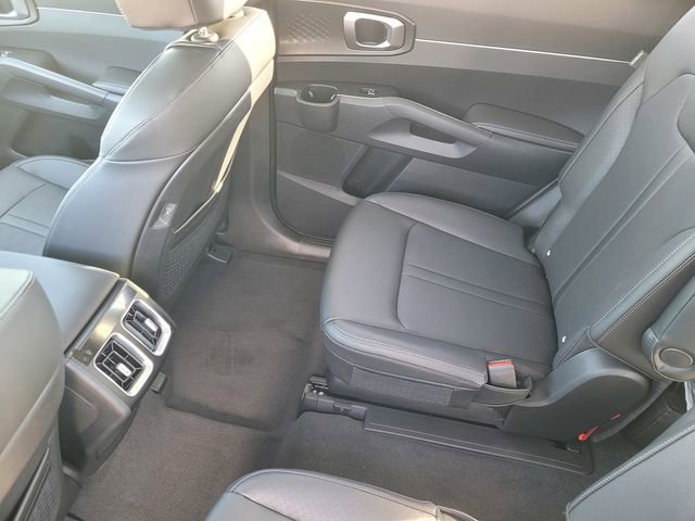 New 2025 Kia Sorento EX image 18