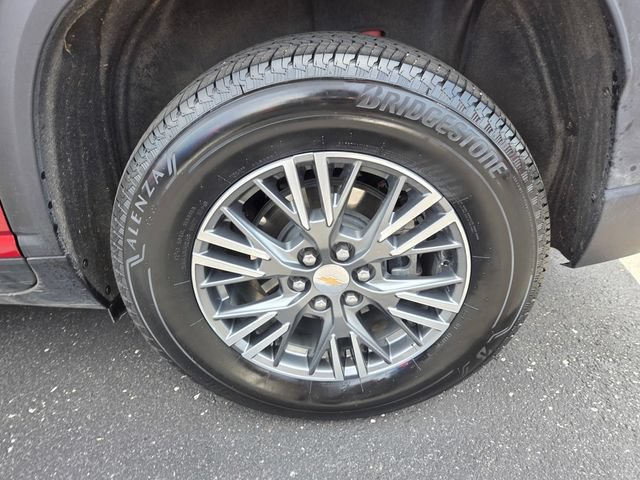 Used 2025 Chevrolet Traverse LT AWD/4WD image 41