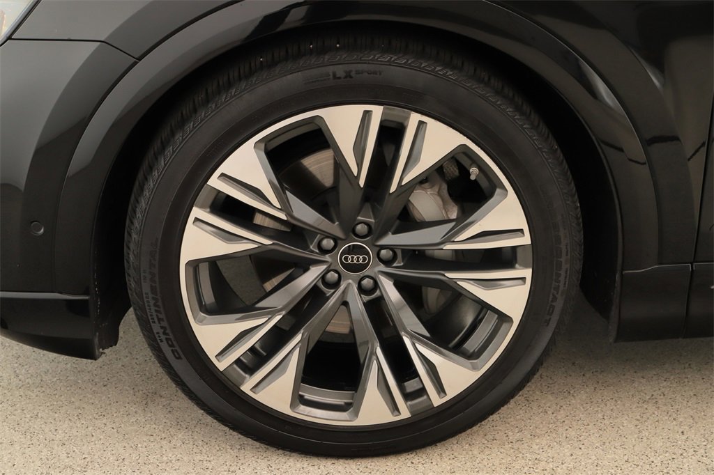 Certified 2025 Audi Q8 Premium Plus w/ Premium Plus Package image 33