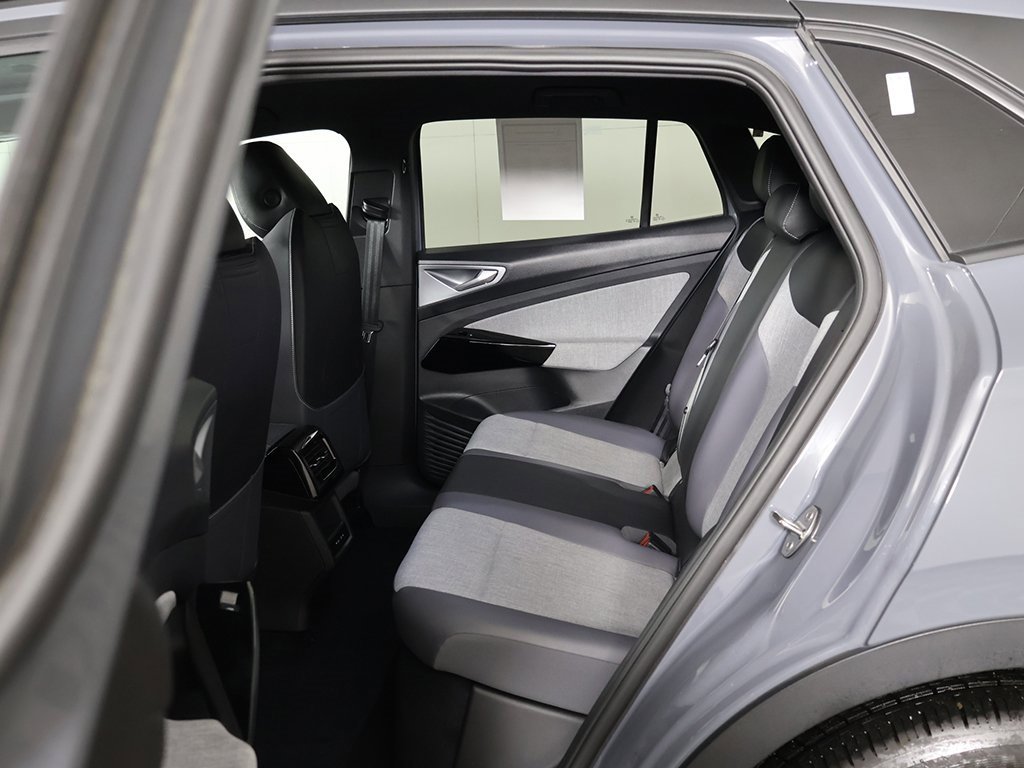 Used 2024 Volkswagen ID.4 2WD image 30