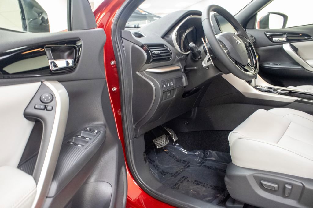 New 2026 Mitsubishi Eclipse Cross SEL image 13