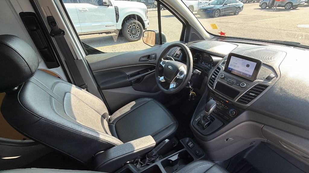 Used 2021 Ford Transit Connect XL FWD image 30