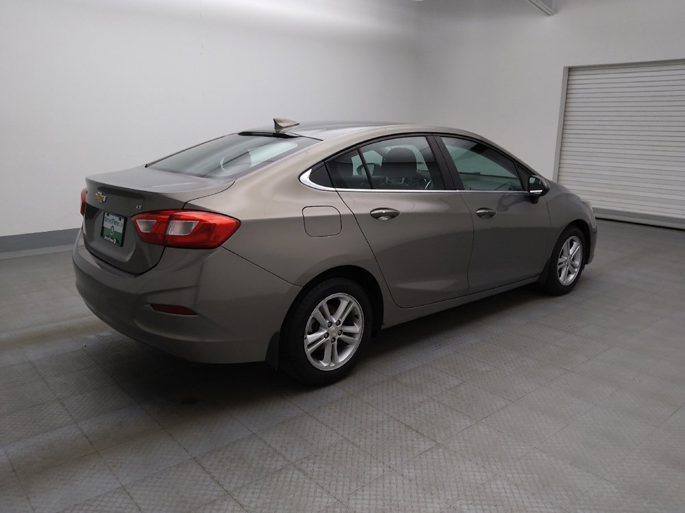 Used 2017 Chevrolet Cruze LT w/ Convenience Package FWD image 10
