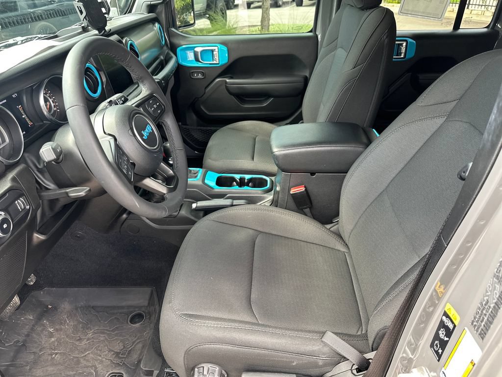 Used 2023 Jeep Wrangler Unlimited Sport AWD/4WD image 18