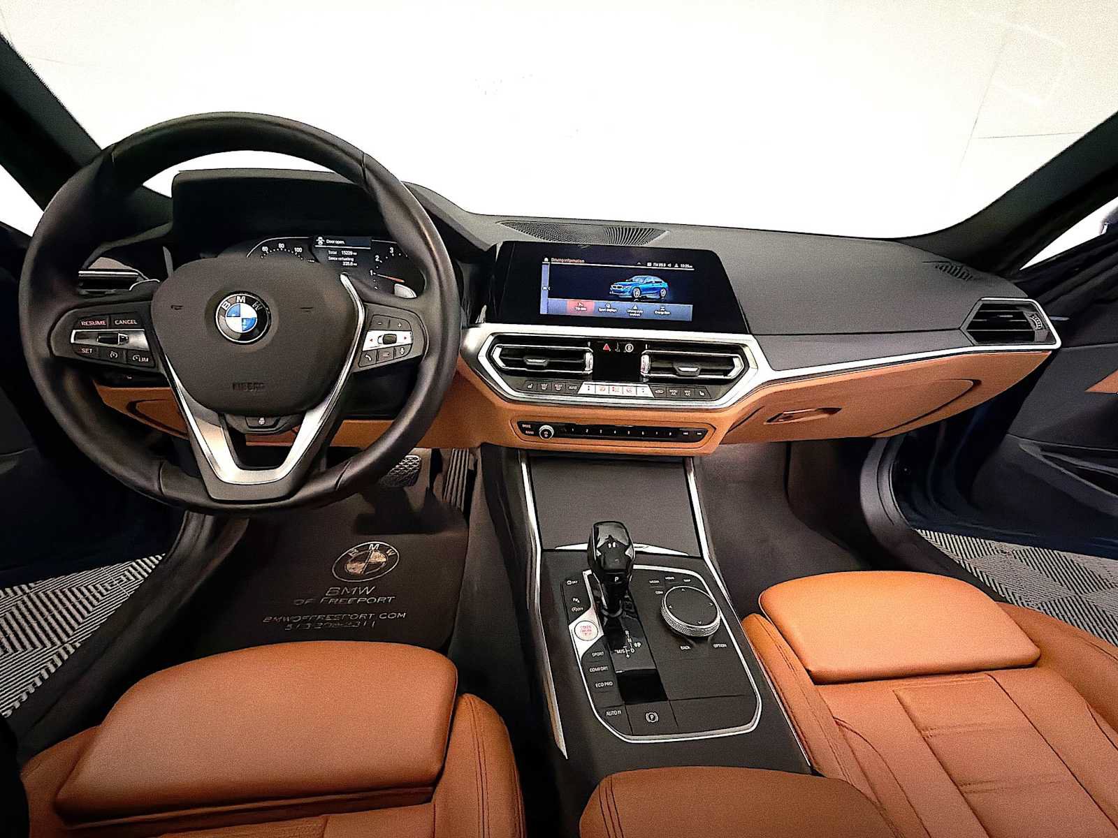 Used 2021 BMW 330i xDrive Sedan w/ Convenience Package AWD/4WD image 12