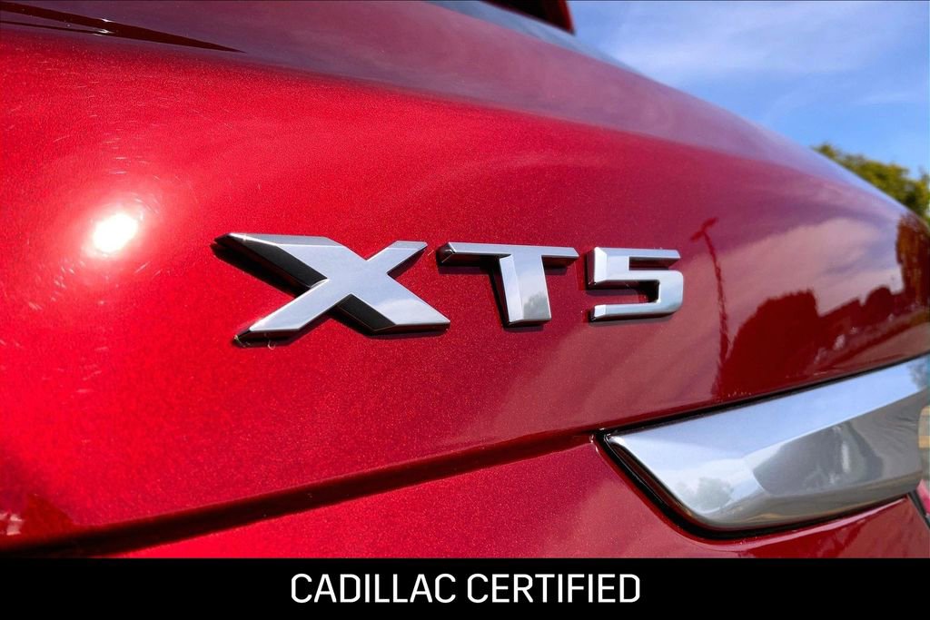 Used 2023 Cadillac XT5 Premium Luxury w/ Technology Package image 32
