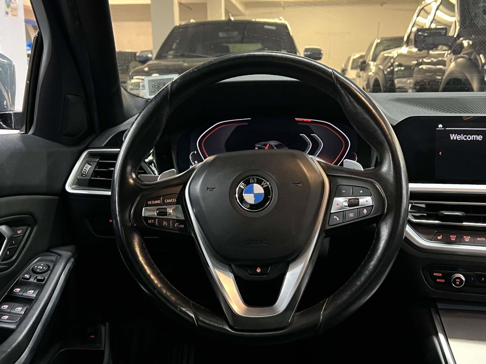 Used 2019 BMW 330i xDrive Sedan w/ Premium Package image 13