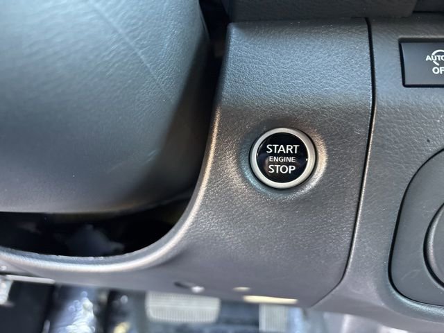 Used 2025 Nissan Frontier SV w/ SV Convenience Package RWD image 9