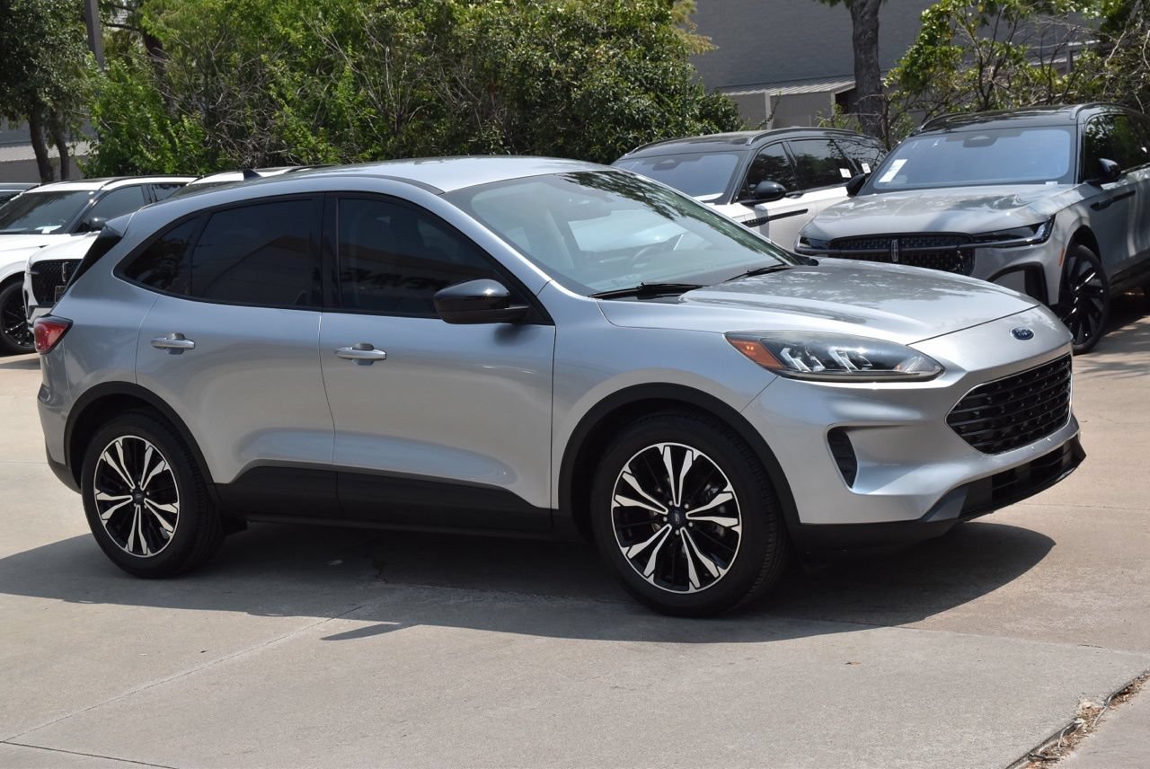 Used 2021 Ford Escape SE w/ SE Sport Appearance Package FWD image 5