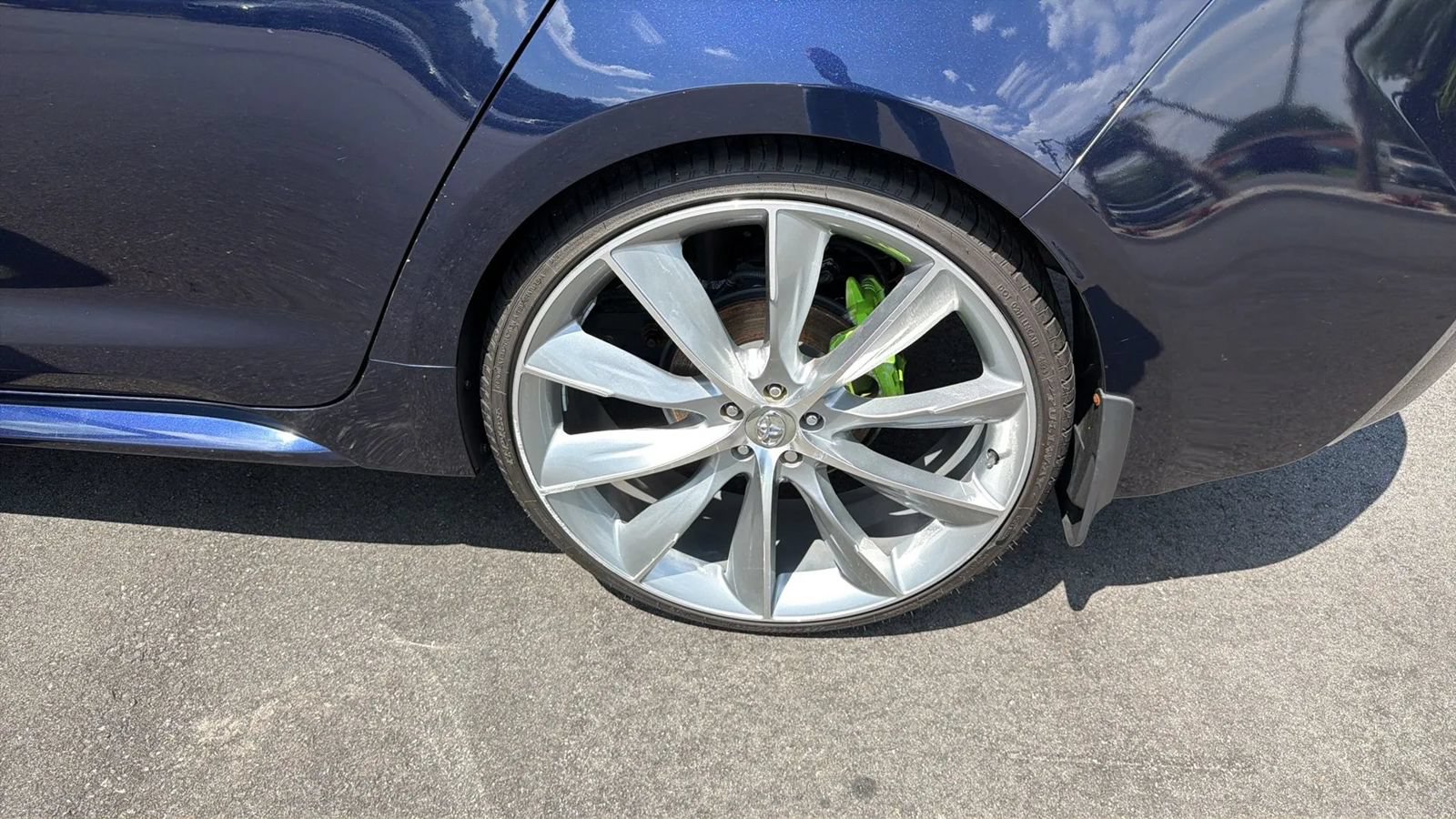 Used 2020 Toyota Corolla LE FWD image 19