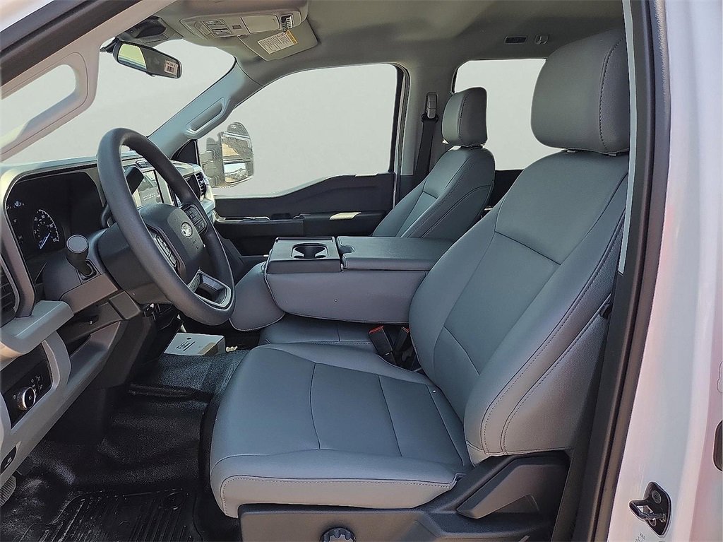 New 2025 Ford F350 XL w/ XL Chrome Package image 11